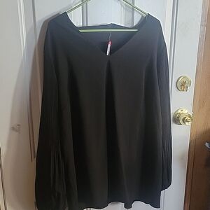 Simply Emma Women's Plus Size Long Sleeve Blouse